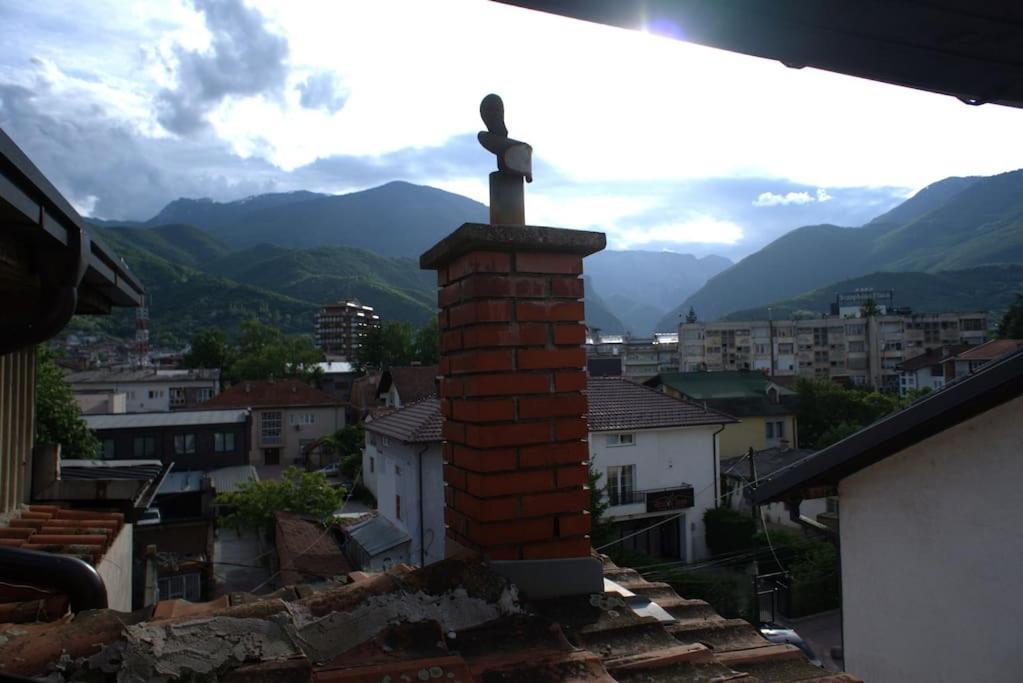 Modi Apartments Peje Bagian luar foto